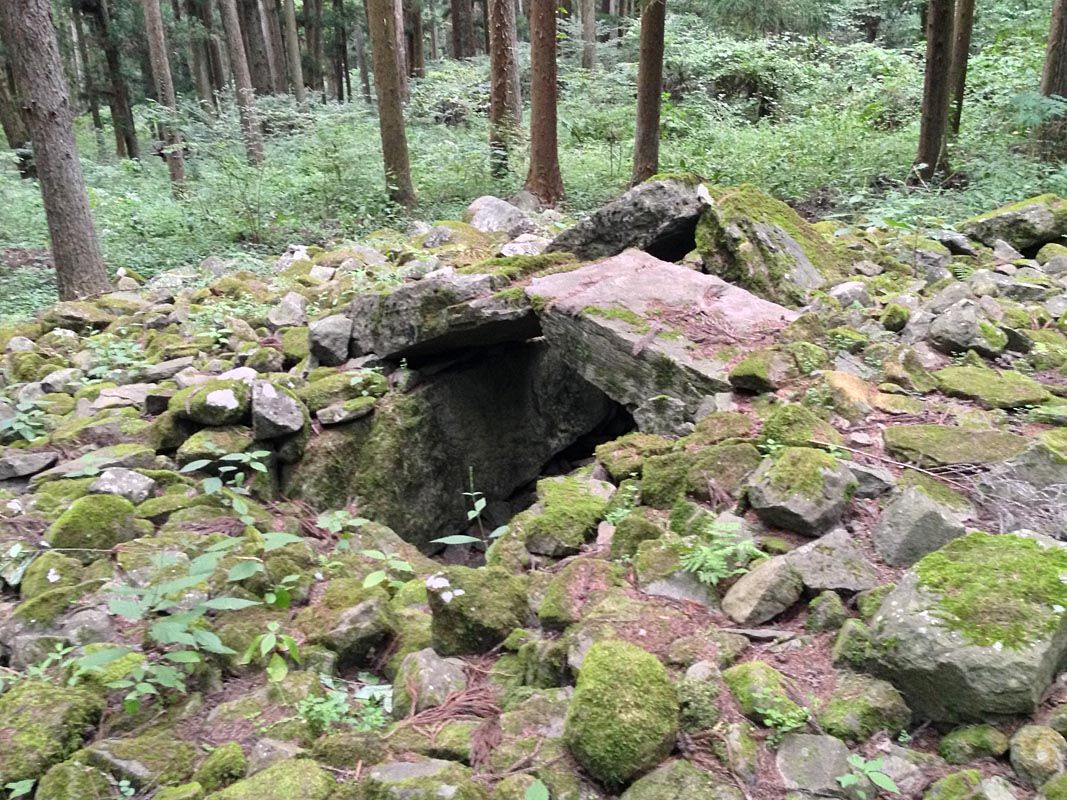 168号墳　合掌型石室