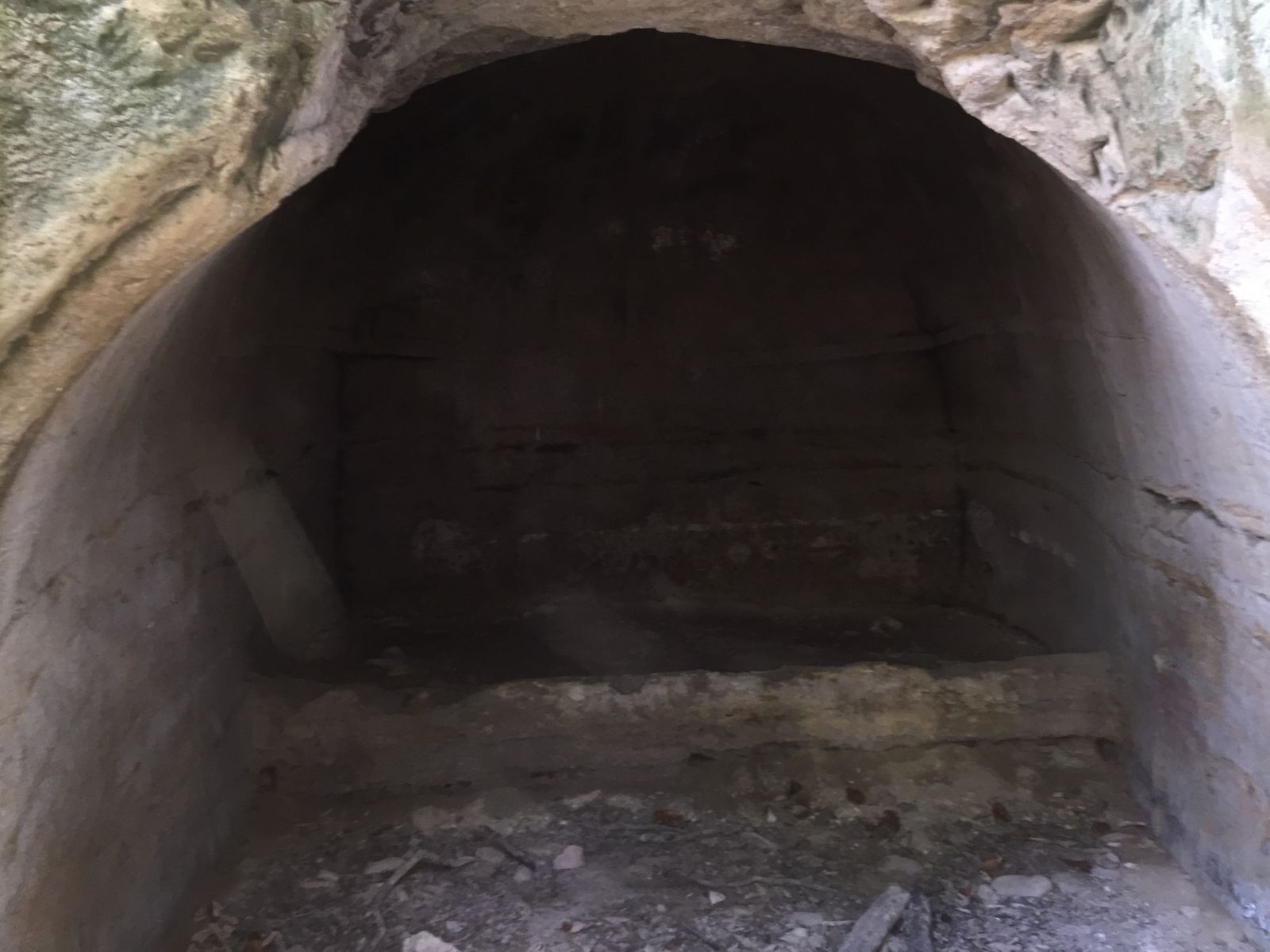 二番目の横穴墓内部