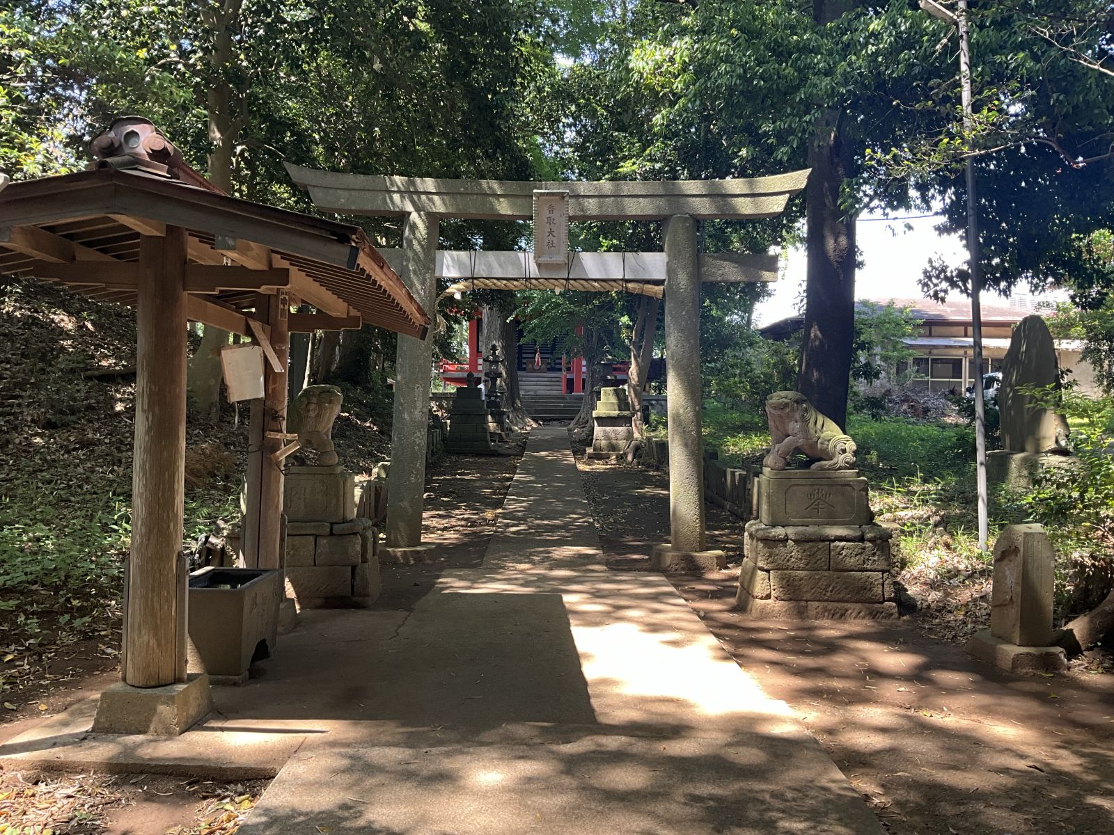 香取神社正面