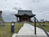 墳丘上の八幡神社正面