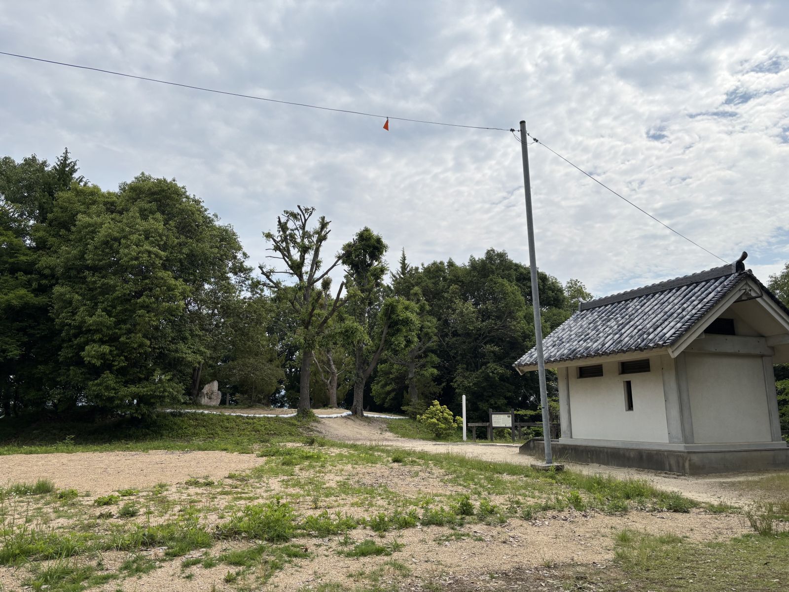 撤去された給水塔