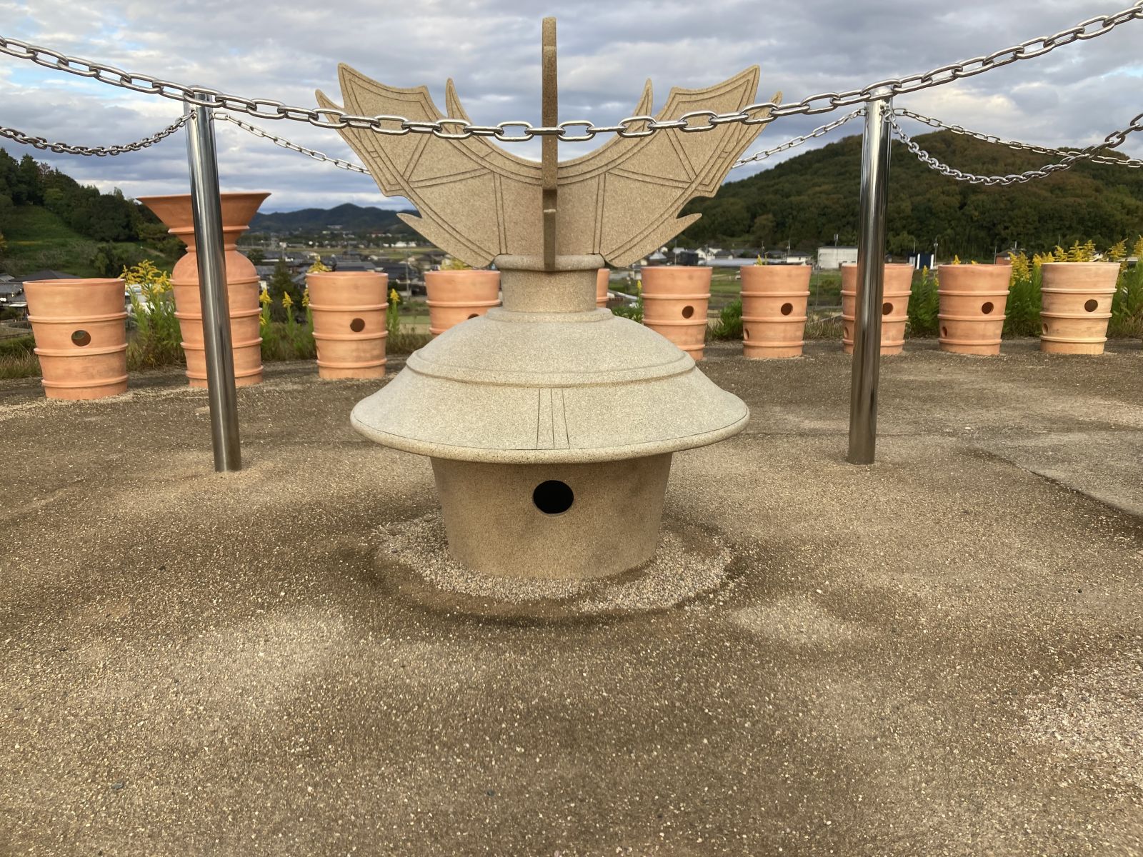 墳頂に置かれた蓋形埴輪