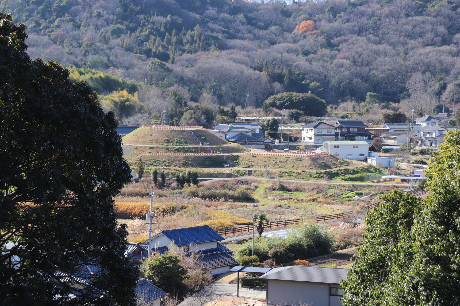 造山古墳から眺めました。